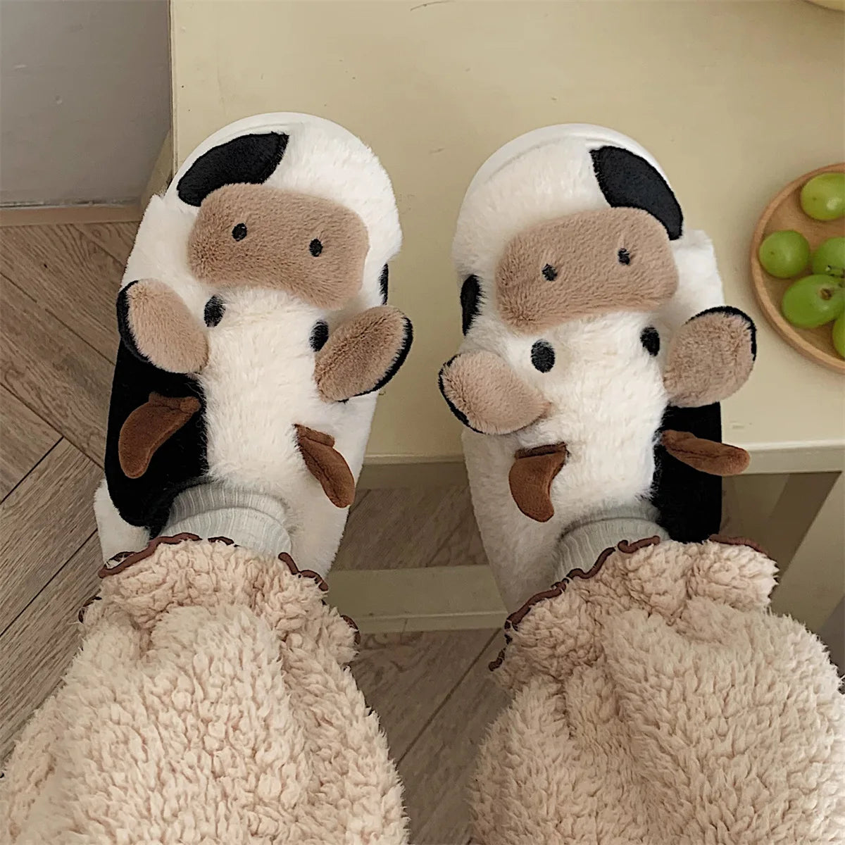 Comfy Cattle Slippers & Slides